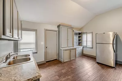 229 W Orchard St, Milwaukee, WI 53204 - Photo 8