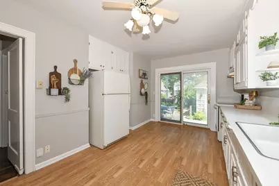 8108  Aberdeen Ct, Wauwatosa, WI 53213 - Photo 16