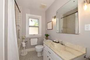 8108 Aberdeen Ct, Wauwatosa, WI 53213 - Photo 22