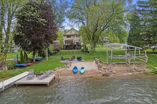 W179S6769 Muskego Dr, Muskego, WI 53150 - Photo 2