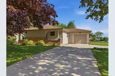 547 E Church St, Mishicot, WI 54228 - Photo 20