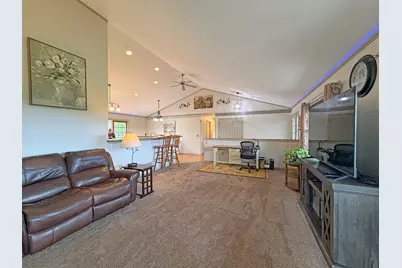 4870  Jamestown Pl, Barton, WI 53090 - Photo 6
