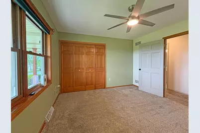 4870  Jamestown Pl, Barton, WI 53090 - Photo 16