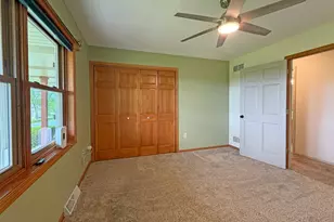 4870 Jamestown Pl, Barton, WI 53090 - Photo 16