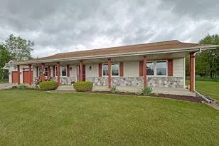 4870 Jamestown Pl, Barton, WI 53090 - Photo 2
