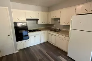 8708 W Villard Ave, Milwaukee, WI 53225 - Photo 14
