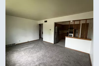 8708 W Villard Ave, Milwaukee, WI 53225 - Photo 6