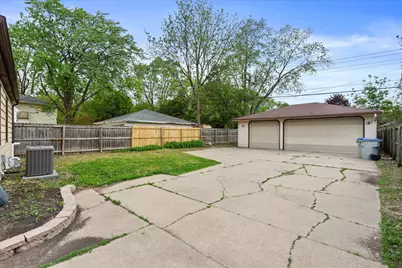 4944 N 91st St, Milwaukee, WI 53225 - Photo 28