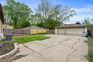 4944 N 91st St, Milwaukee, WI 53225 - Photo 28