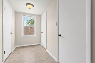 4944 N 91st St, Milwaukee, WI 53225 - Photo 20