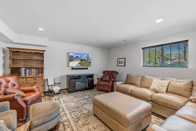 251  Indigo Dr, Port Washington, WI 53074 - Photo 16