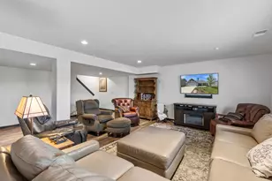 251 Indigo Dr, Port Washington, WI 53074 - Photo 18
