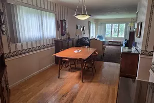 1122 Racine St, Delavan, WI 53115 - Photo 6