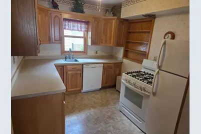 1122  Racine St, Delavan, WI 53115 - Photo 16