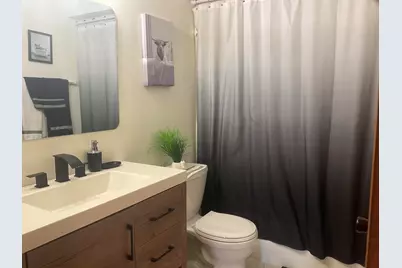 8791 S Clover Cir, Oak Creek, WI 53154 - Photo 32