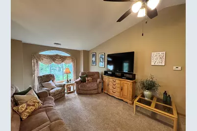 18125 W Wisconsin Ave #201, Brookfield, WI 53045 - Photo 6