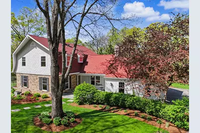 S43W34465  Forest Ct, Dousman, WI 53118 - Photo 2