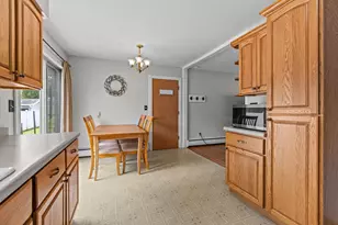 274 Greeley St, Berlin, WI 54923 - Photo 10