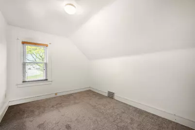 9313 W Hayes Ave, West Allis, WI 53227 - Photo 18