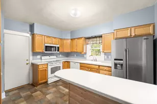 9313 W Hayes Ave, West Allis, WI 53227 - Photo 6