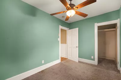 9313 W Hayes Ave, West Allis, WI 53227 - Photo 10