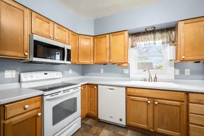 9313 W Hayes Ave, West Allis, WI 53227 - Photo 8
