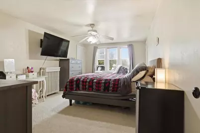 7315  10th Ave, Kenosha, WI 53143 - Photo 14
