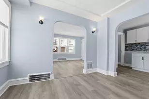 5257 N 34th St, Milwaukee, WI 53209 - Photo 2