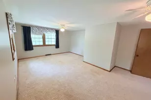 W326N6575 Sylvian Dr, Merton, WI 53029 - Photo 18