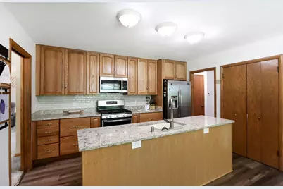 W326N6575  Sylvian Dr, Merton, WI 53029 - Photo 8