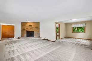 W326N6575 Sylvian Dr, Merton, WI 53029 - Photo 6