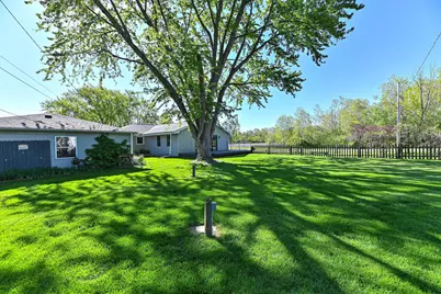 9061 S 83rd St, Franklin, WI 53132 - Photo 38