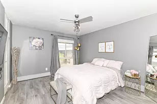 11926 W Mill Rd, Milwaukee, WI 53225 - Photo 12