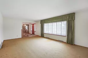 12920 W Crawford Dr, New Berlin, WI 53151 - Photo 6