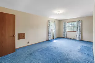12920 W Crawford Dr, New Berlin, WI 53151 - Photo 18