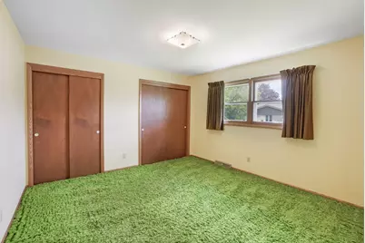 12920 W Crawford Dr, New Berlin, WI 53151 - Photo 24
