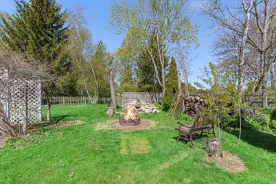 2350 E Sandy Acre Rd, West Bend, WI 53090 - Photo 40