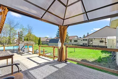 2350 E Sandy Acre Rd, West Bend, WI 53090 - Photo 34