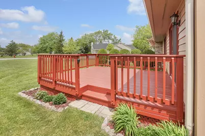 5320 S Cambridge Ln, Greenfield, WI 53221 - Photo 24
