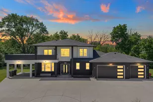 7341 S 76th St, Franklin, WI 53132 - Photo 54
