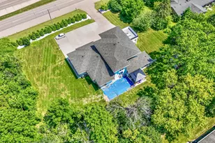 7341 S 76th St, Franklin, WI 53132 - Photo 56