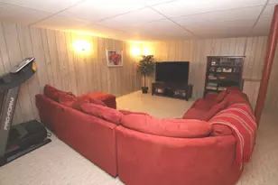 2104 Camelot Blvd, Sheboygan, WI 53081 - Photo 30