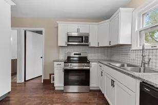 547 S Oak Park Ct, Milwaukee, WI 53214 - Photo 10