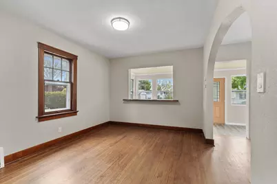 547 S Oak Park Ct, Milwaukee, WI 53214 - Photo 14