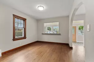 547 S Oak Park Ct, Milwaukee, WI 53214 - Photo 14