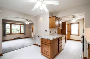 3535 S Pine Ave, Milwaukee, WI 53207 - Photo 8