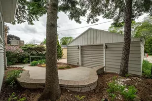 3535 S Pine Ave, Milwaukee, WI 53207 - Photo 40