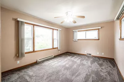 3535 S Pine Ave, Milwaukee, WI 53207 - Photo 14