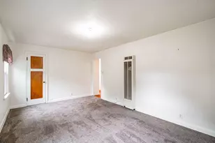 3535 S Pine Ave, Milwaukee, WI 53207 - Photo 22