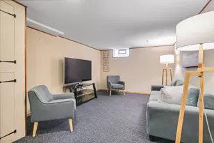 2970 S 104th St, West Allis, WI 53227 - Photo 20